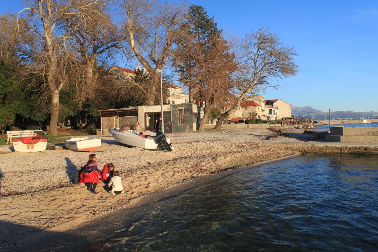 Apartments By The Sea Kastel Luksic, Kastela - 21921 ภายนอก รูปภาพ